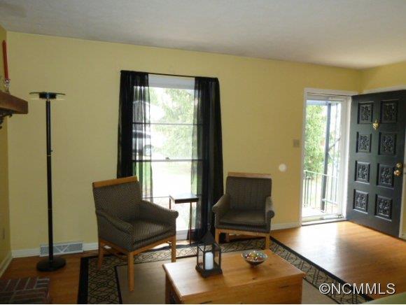 20 Meadowview Road Asheville, NC 28804 - Photo 3 of 23 Gallery Image 3