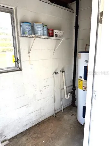 a view of a back yard of the house