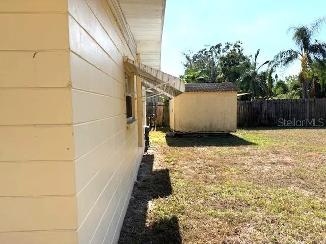 $1,950 | 406 Country Club Drive, Oldsmar, FL 34677