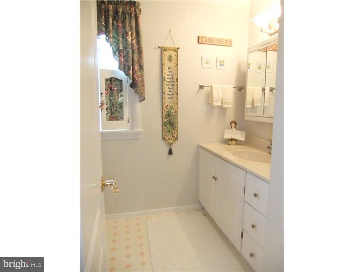 366 Southcroft Road Springfield, PA 19064 - Photo 11 of 21