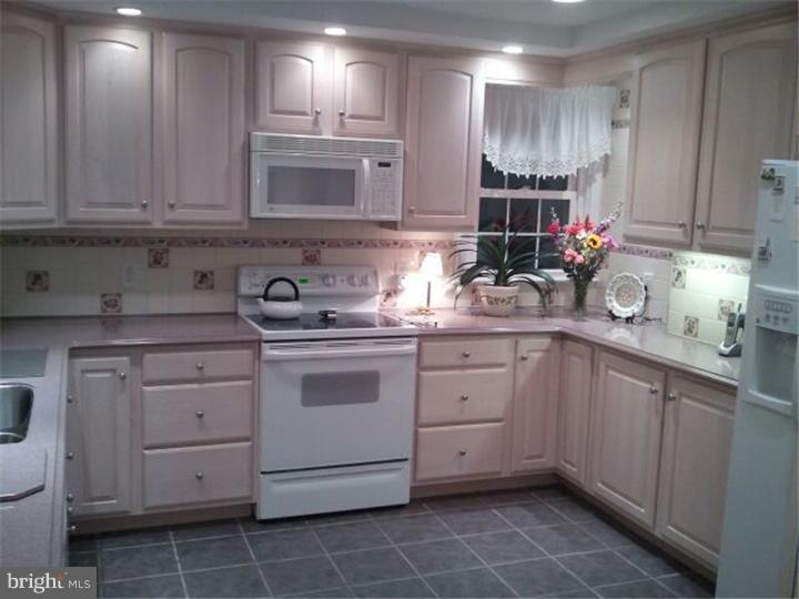 366 Southcroft Road Springfield, PA 19064 - Photo 8 of 21