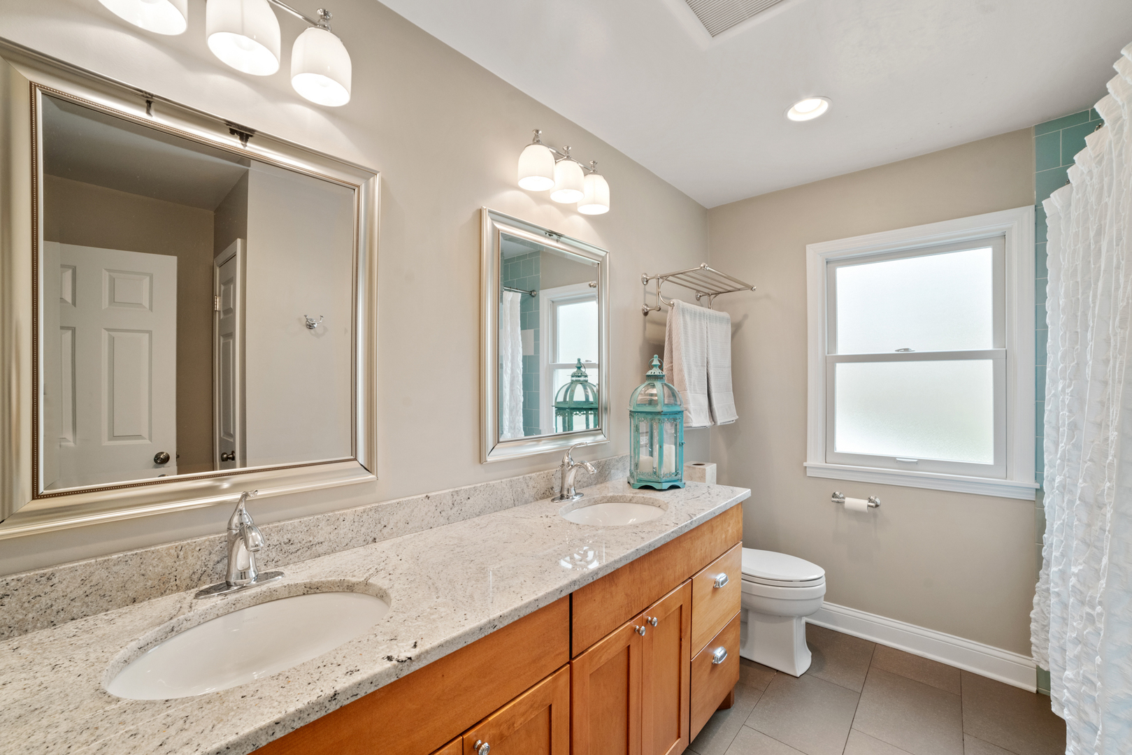 235 Green Bay Road Lake Bluff, IL 60044 - Photo 19 of 29