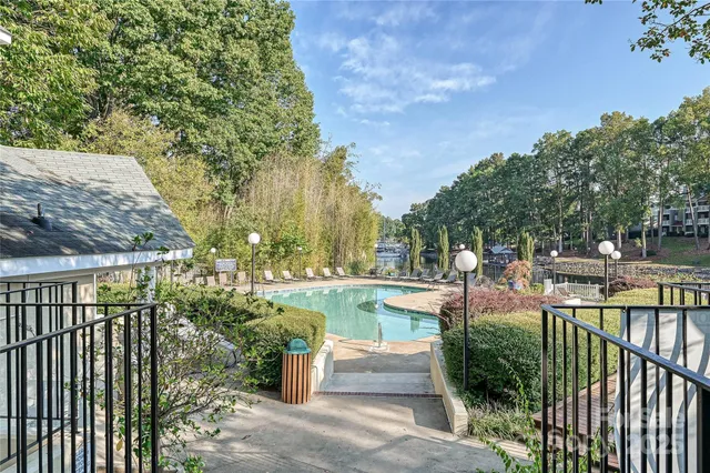 $300,000 | 19901 Henderson Road, Unit C, Cornelius, NC 28031