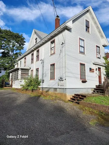 $239,900 | 104 Pearl Street, Bangor, ME 04401