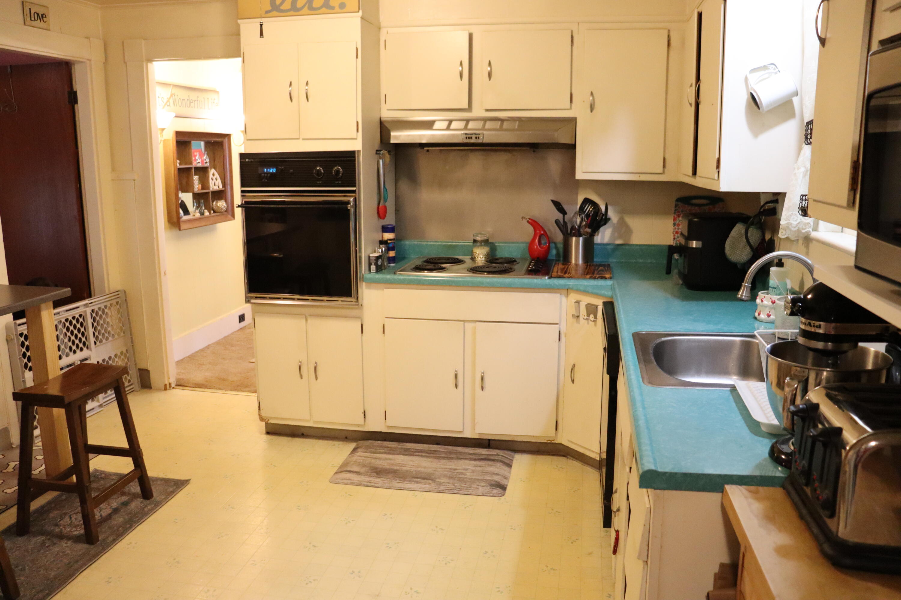 104 Pearl Street Bangor, ME 04401 - Photo 6 of 42 IMG_1542