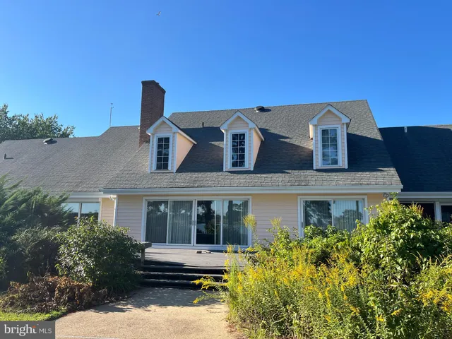 $2,300,000 | 26657 North Point Road, Easton, MD 21601