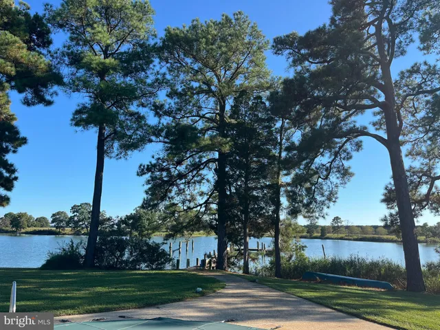 $2,300,000 | 26657 North Point Road, Easton, MD 21601