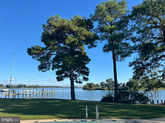 $2,300,000 | 26657 North Point Road, Easton, MD 21601