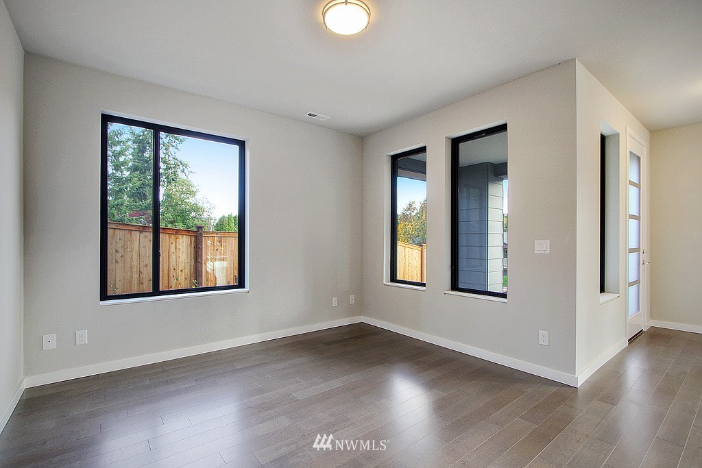 12868 Southeast 75th Road Newcastle, WA 98056 - Photo 4 of 16