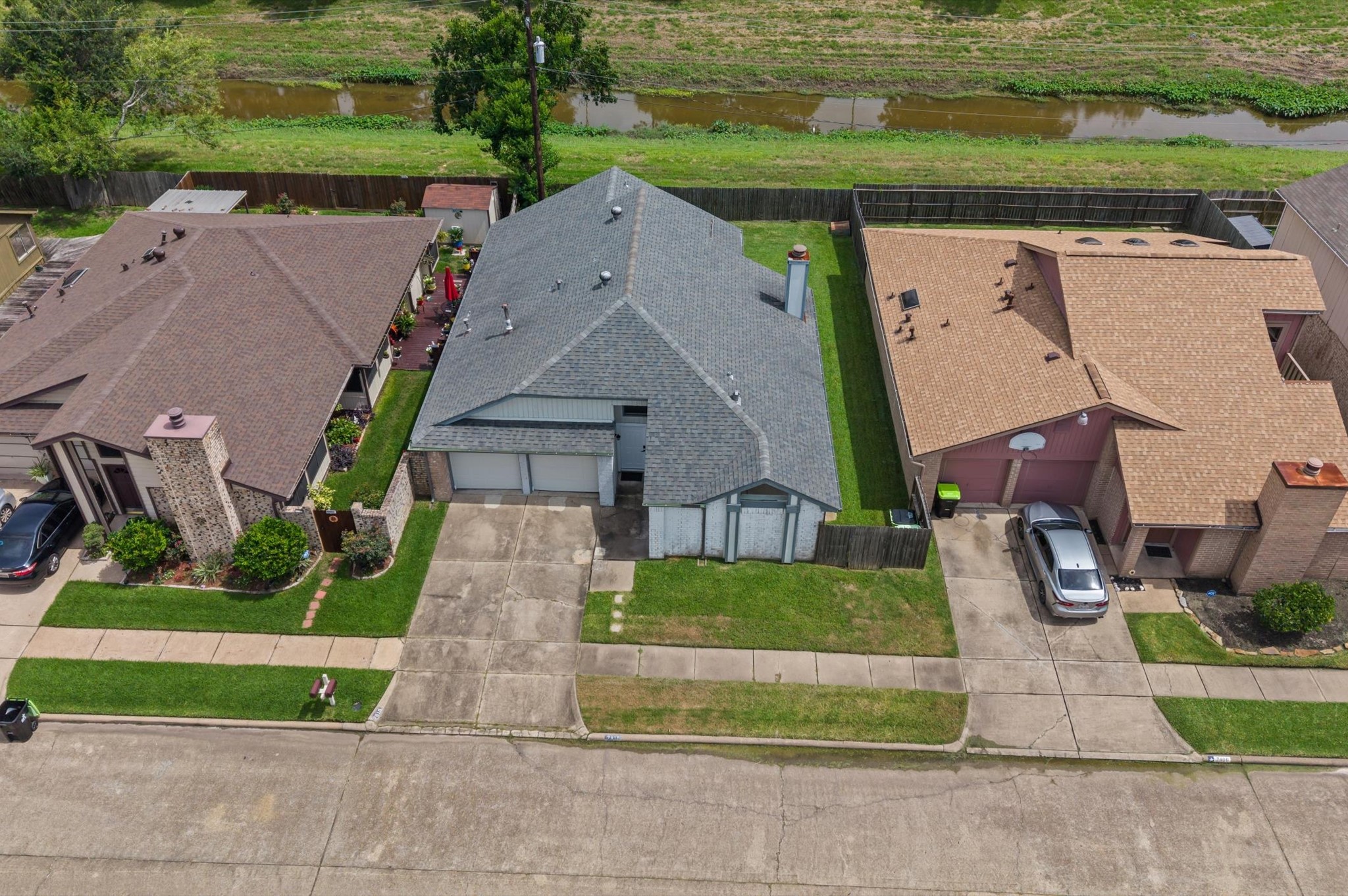 7810 Poitiers Drive Houston, TX 77071 - Photo 25 of 29
