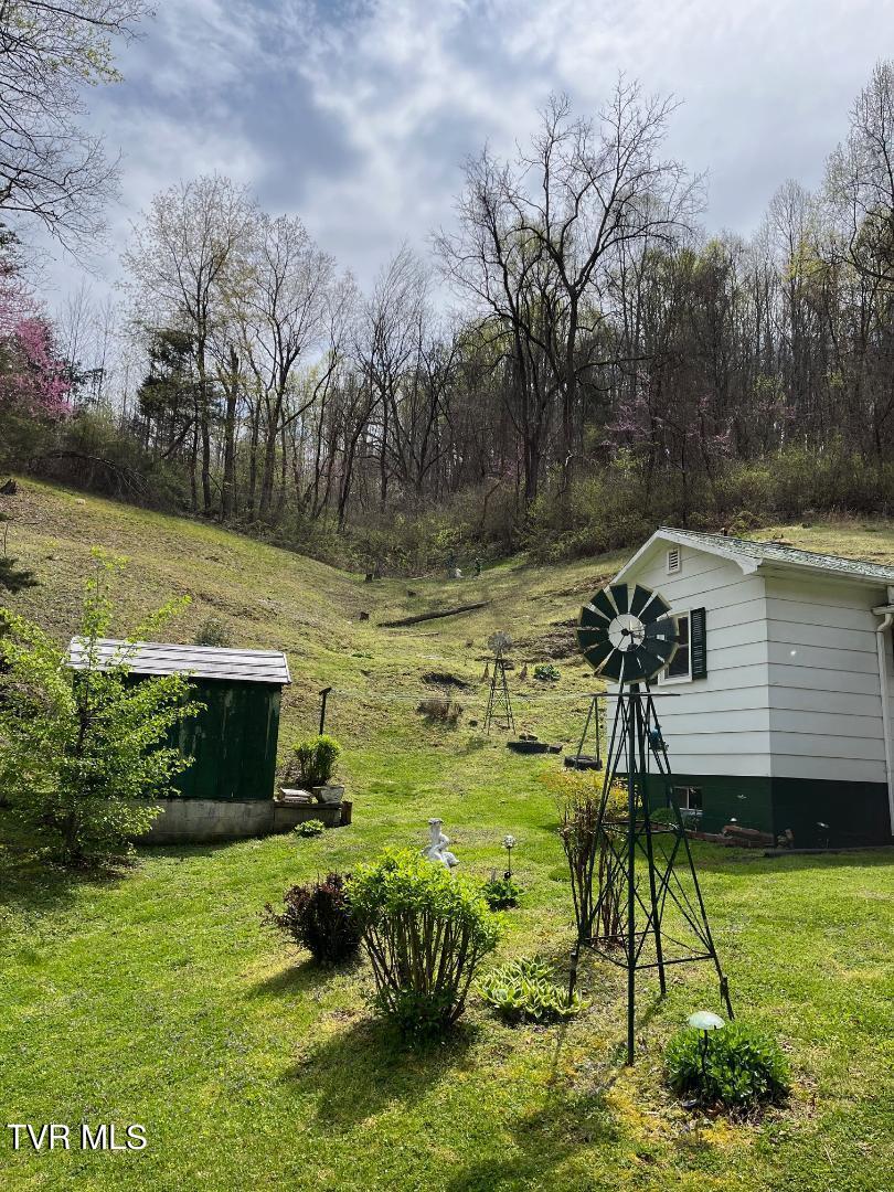 2273 Purchase Ridge Road Duffield, VA 24244 - Photo 24 of 37 thumbnail