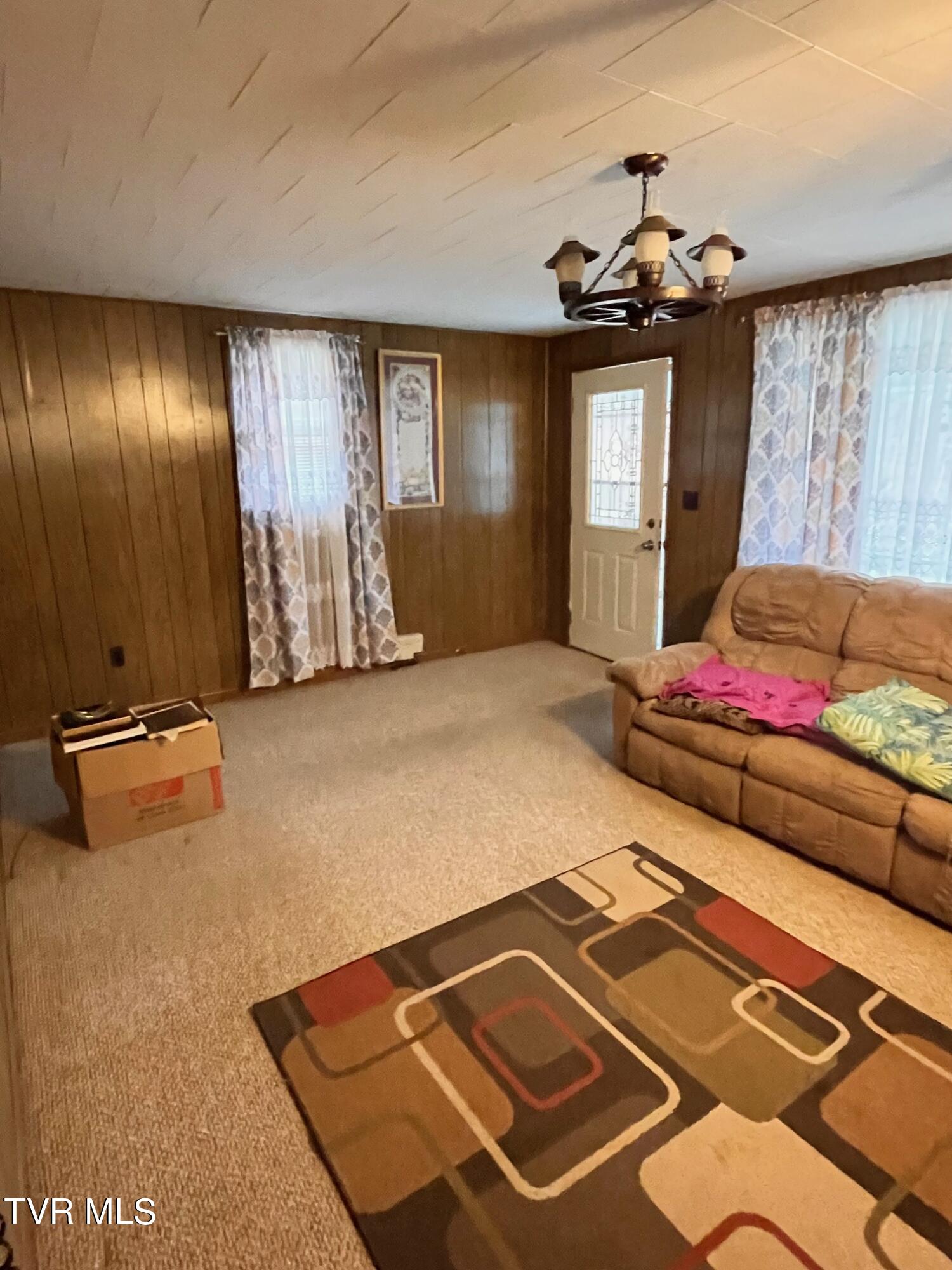 2273 Purchase Ridge Road Duffield, VA 24244 - Photo 3 of 37 IMG_0346