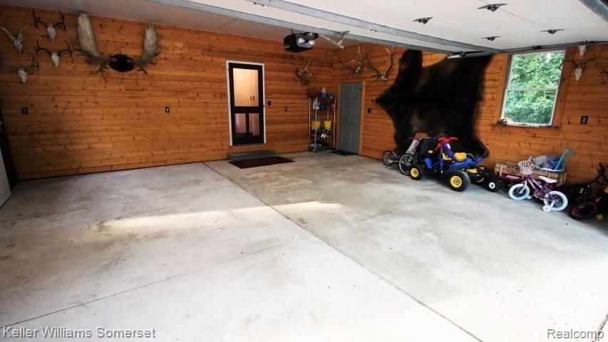 3505 Ray Road Oxford, MI 48370 - Photo 50 of 68 11 Garage 1 (Small).jpg