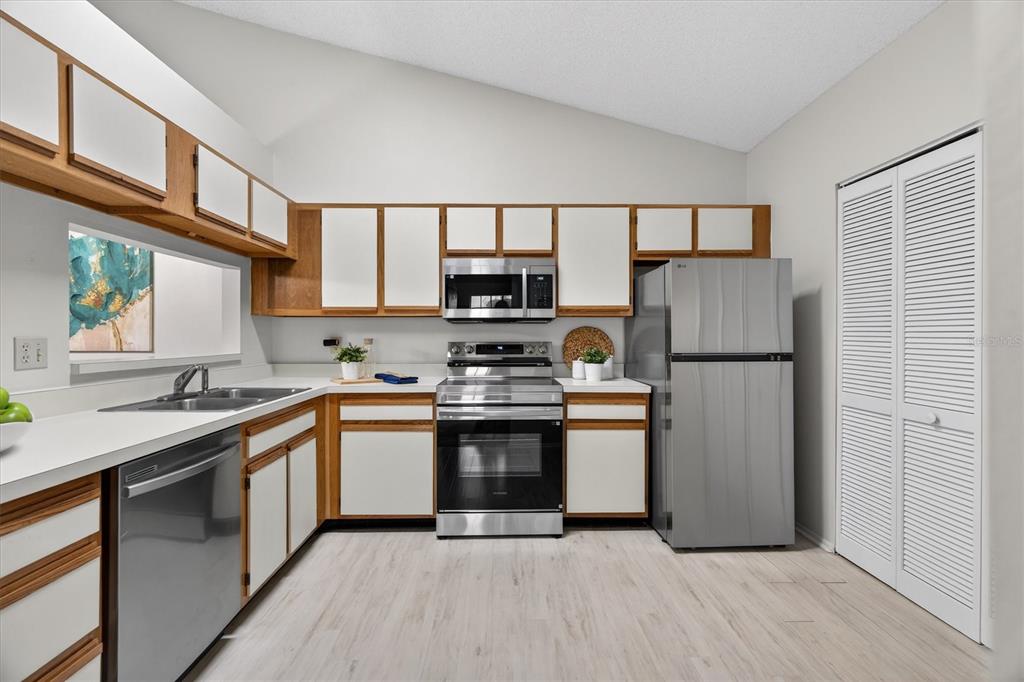 630 Maple Oak Circle, Unit 102 Altamonte Springs, FL 32701 - Photo 22 of 60