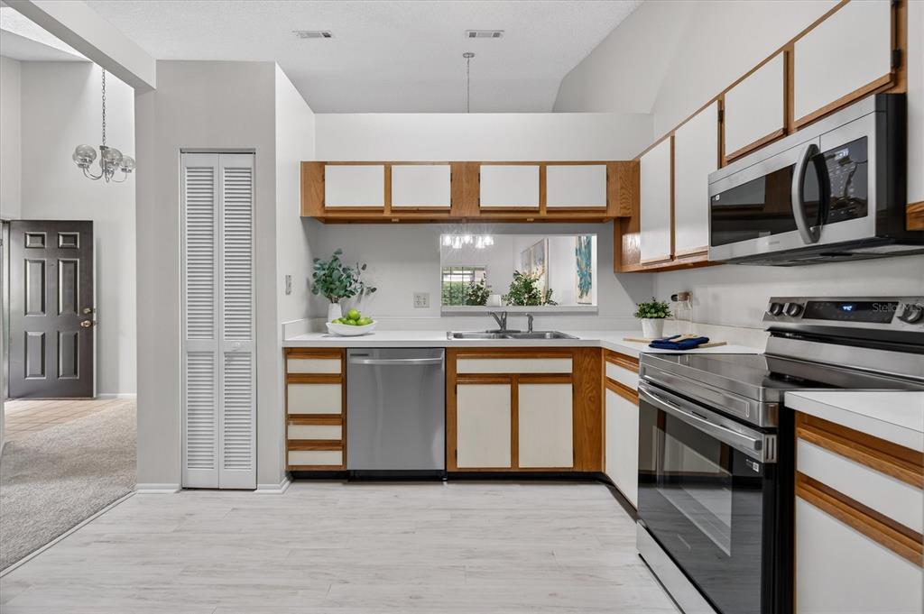 630 Maple Oak Circle, Unit 102 Altamonte Springs, FL 32701 - Photo 24 of 60