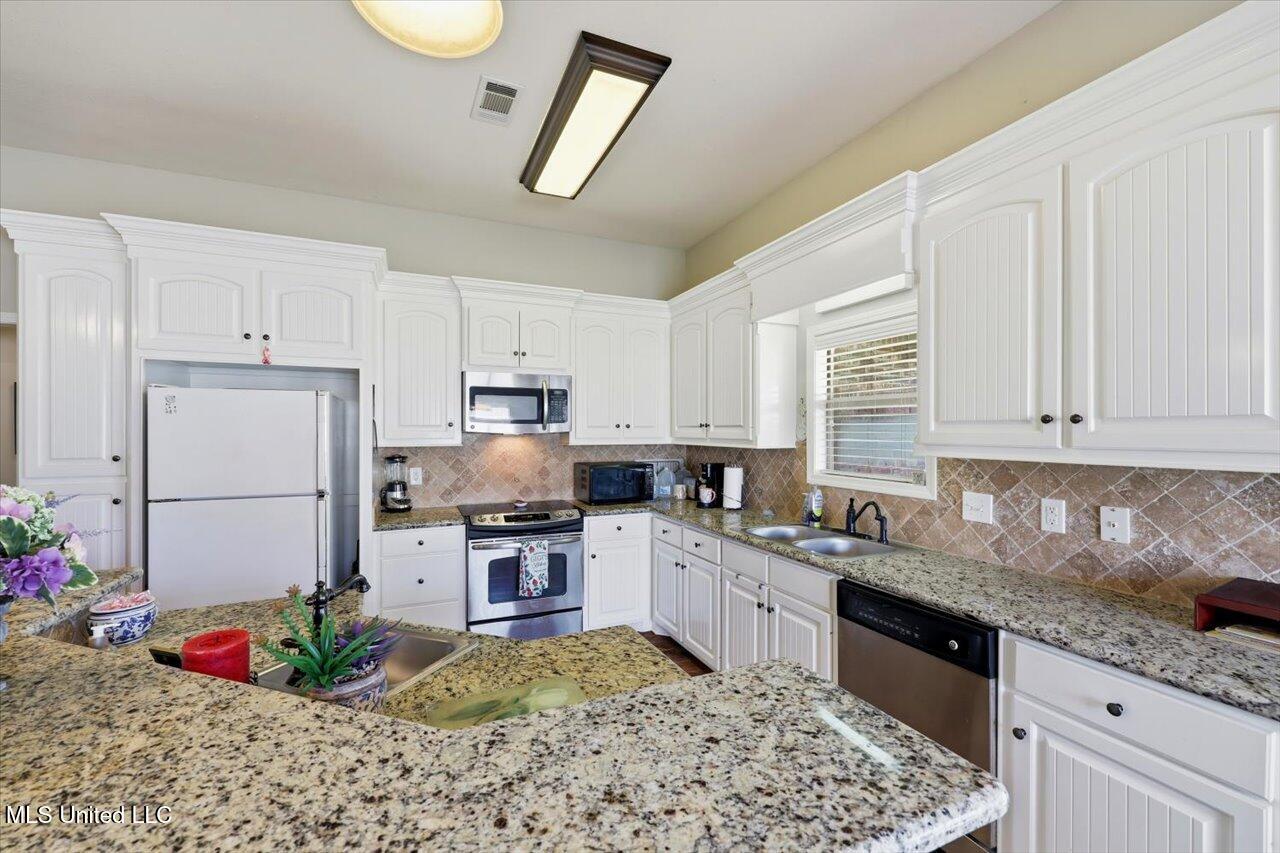 198 Memory Lane Madison, MS 39110 - Photo 12 of 29 12-198 Memory Lane _ Home Tours MS