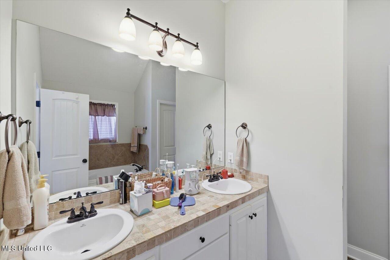 198 Memory Lane Madison, MS 39110 - Photo 24 of 29 24-198 Memory Lane _ Home Tours MS