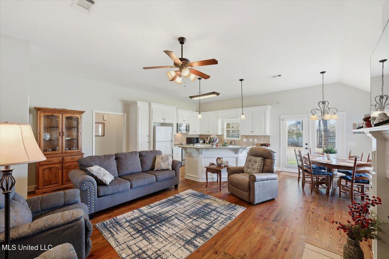 198 Memory Lane Madison, MS 39110 - Photo 7 of 29 07-198 Memory Lane _ Home Tours MS