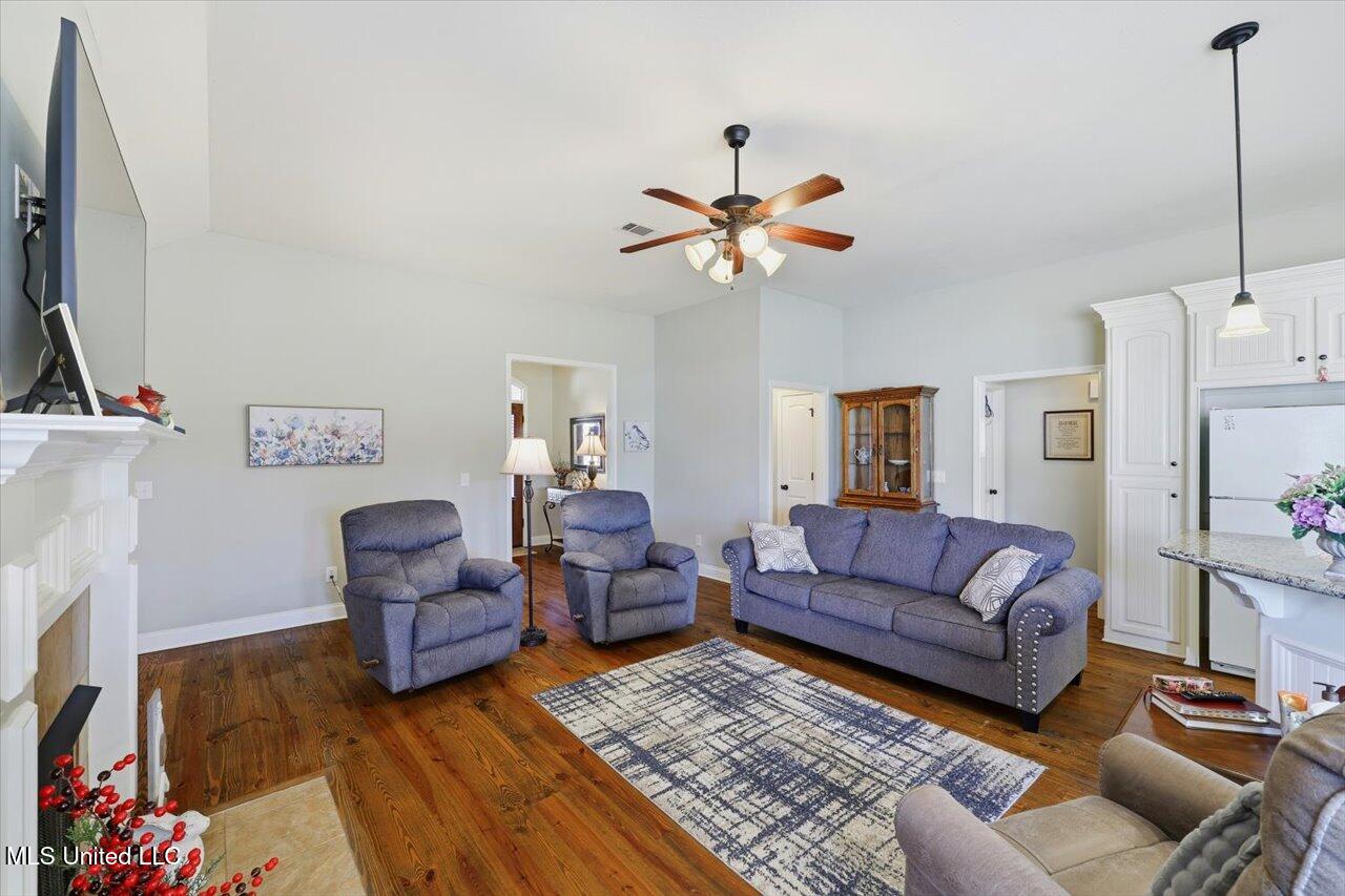 198 Memory Lane Madison, MS 39110 - Photo 8 of 29 08-198 Memory Lane _ Home Tours MS