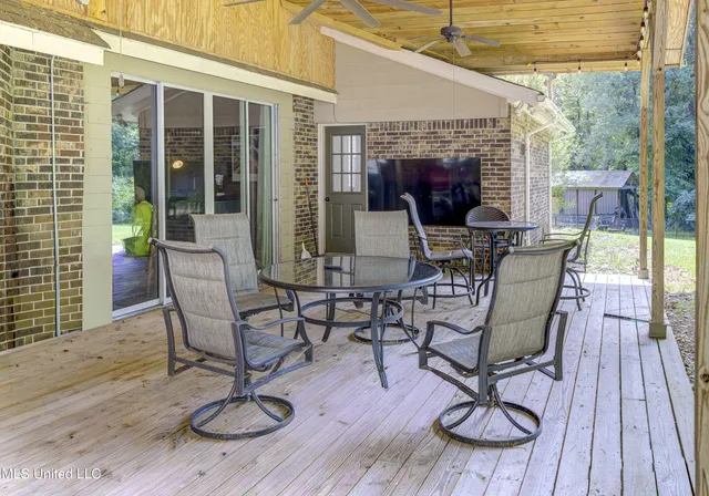 $349,950 | 135 Westwood Drive, Vicksburg, MS 39183