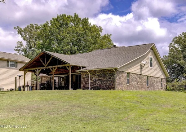 $349,950 | 135 Westwood Drive, Vicksburg, MS 39183