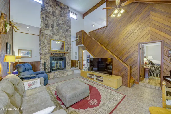 $349,950 | 135 Westwood Drive, Vicksburg, MS 39183