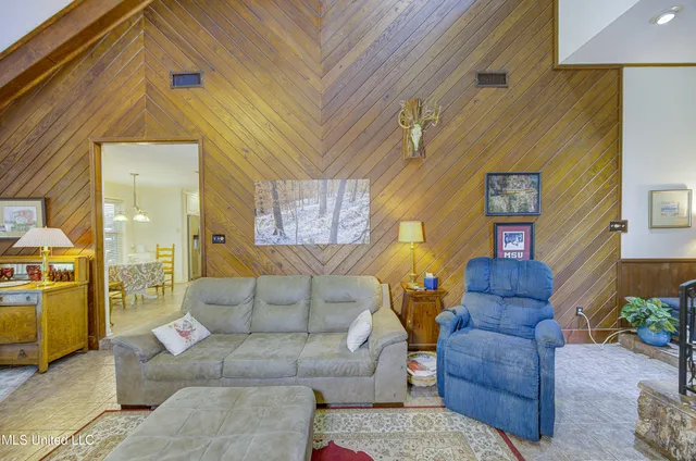 $349,950 | 135 Westwood Drive, Vicksburg, MS 39183