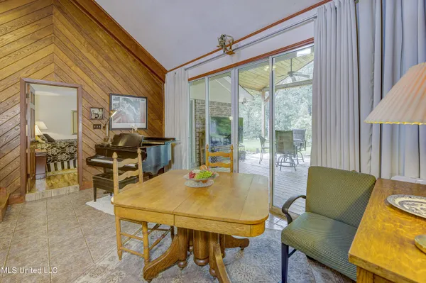 $349,950 | 135 Westwood Drive, Vicksburg, MS 39183