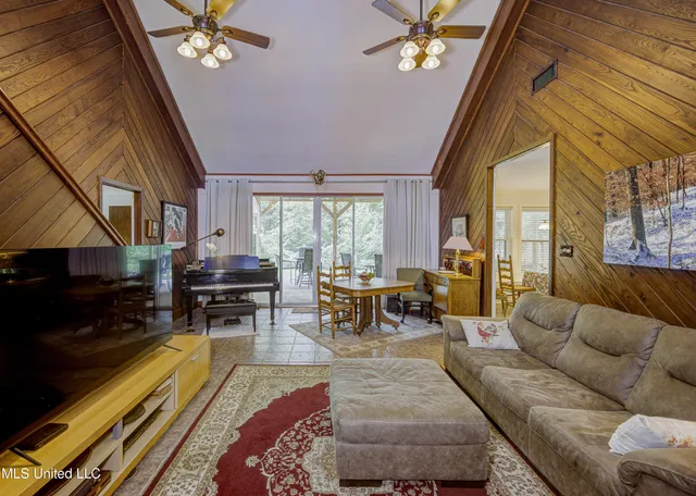 $349,950 | 135 Westwood Drive, Vicksburg, MS 39183