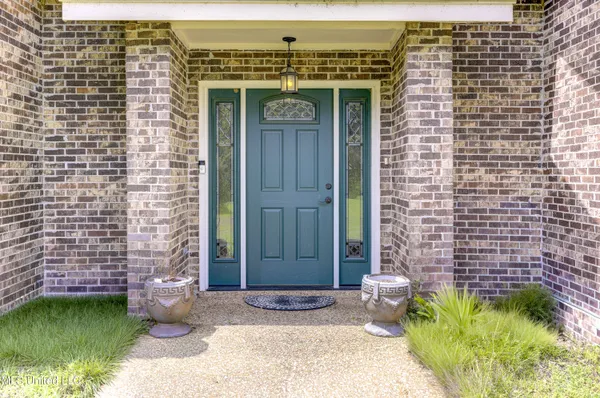 $349,950 | 135 Westwood Drive, Vicksburg, MS 39183