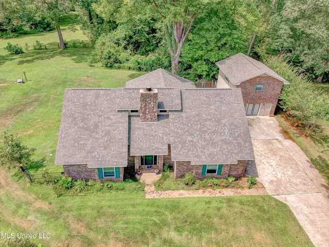 $349,950 | 135 Westwood Drive, Vicksburg, MS 39183