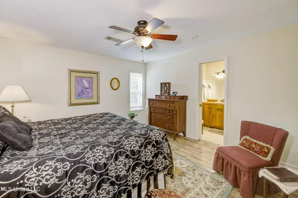 $349,950 | 135 Westwood Drive, Vicksburg, MS 39183