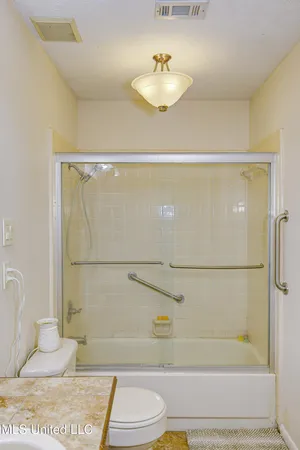 $349,950 | 135 Westwood Drive, Vicksburg, MS 39183