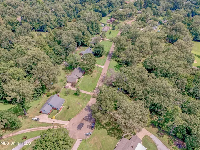 $349,950 | 135 Westwood Drive, Vicksburg, MS 39183