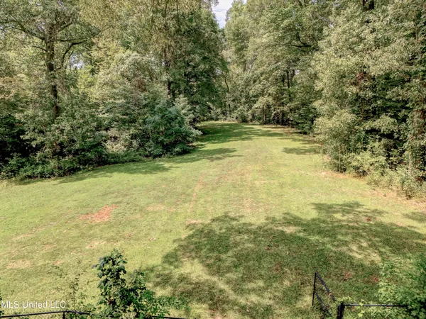 $349,950 | 135 Westwood Drive, Vicksburg, MS 39183