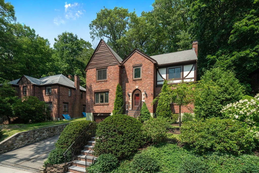 142 Beverly Road Brookline, MA 02467 - Photo 28 of 28
