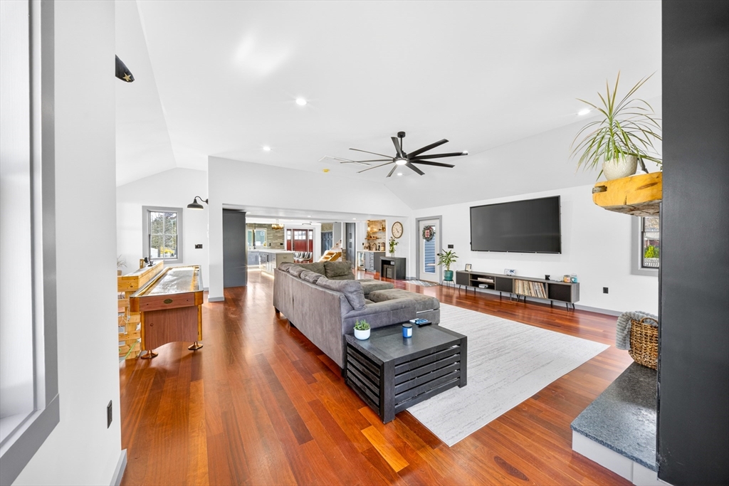 12 Fernwood Road Billerica, MA 01821 - Photo 15 of 40