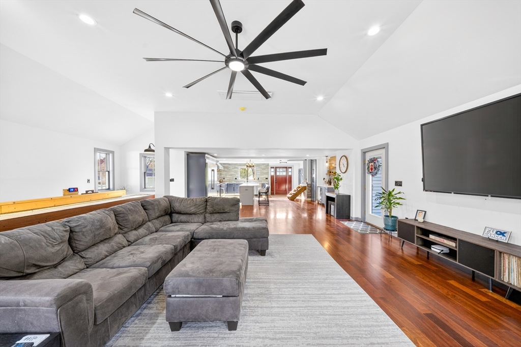 12 Fernwood Road Billerica, MA 01821 - Photo 16 of 40