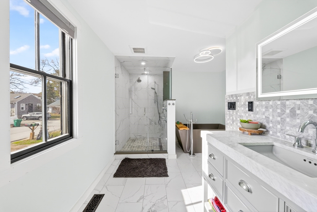 12 Fernwood Road Billerica, MA 01821 - Photo 19 of 40