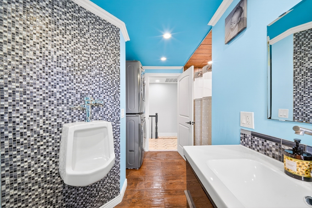 12 Fernwood Road Billerica, MA 01821 - Photo 28 of 40