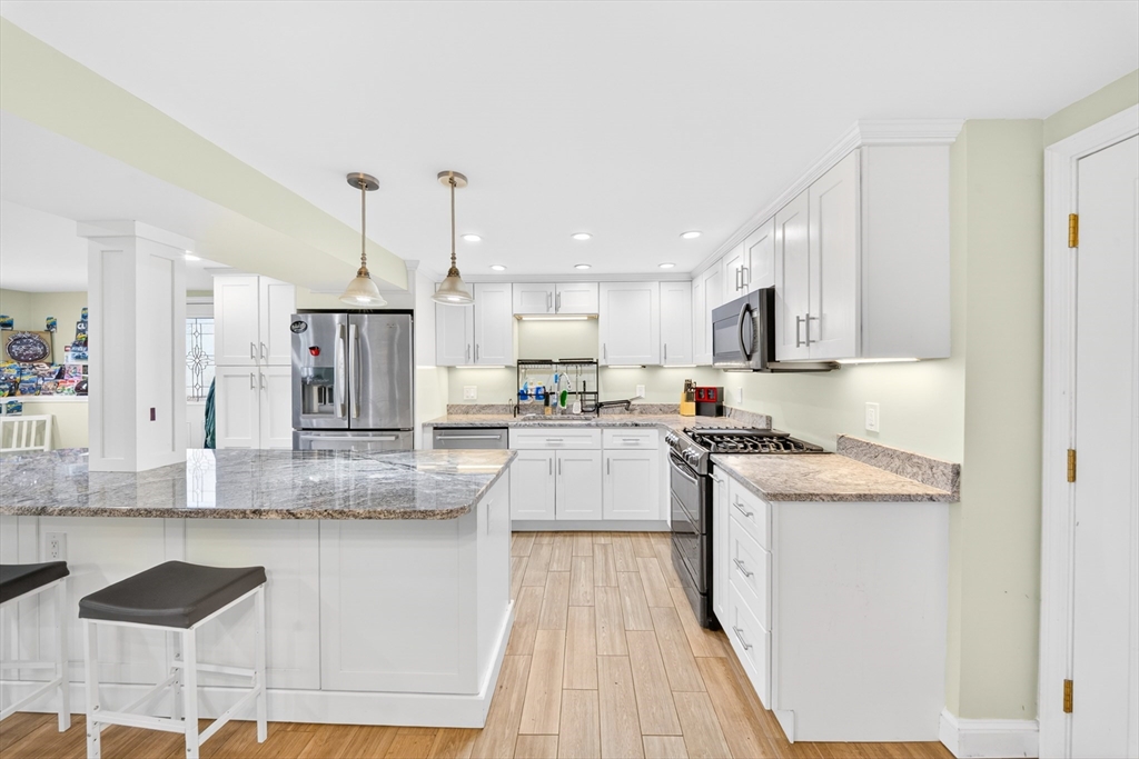 12 Fernwood Road Billerica, MA 01821 - Photo 32 of 40