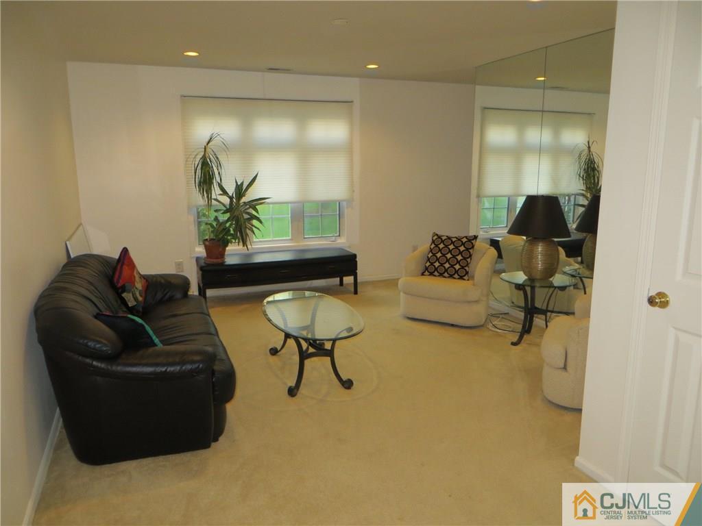 72 Winthrop Road Monroe Township, NJ 08831 - Photo 2 of 17 Gallery Image 2