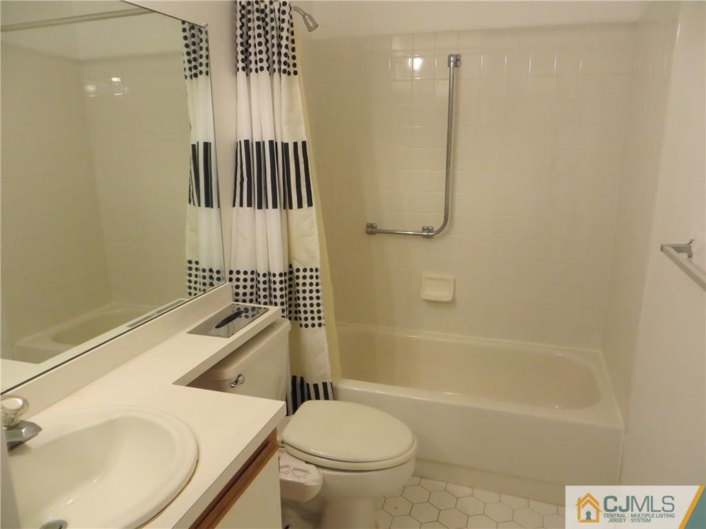 72 Winthrop Road Monroe Township, NJ 08831 - Photo 13 of 17 Gallery Image 13