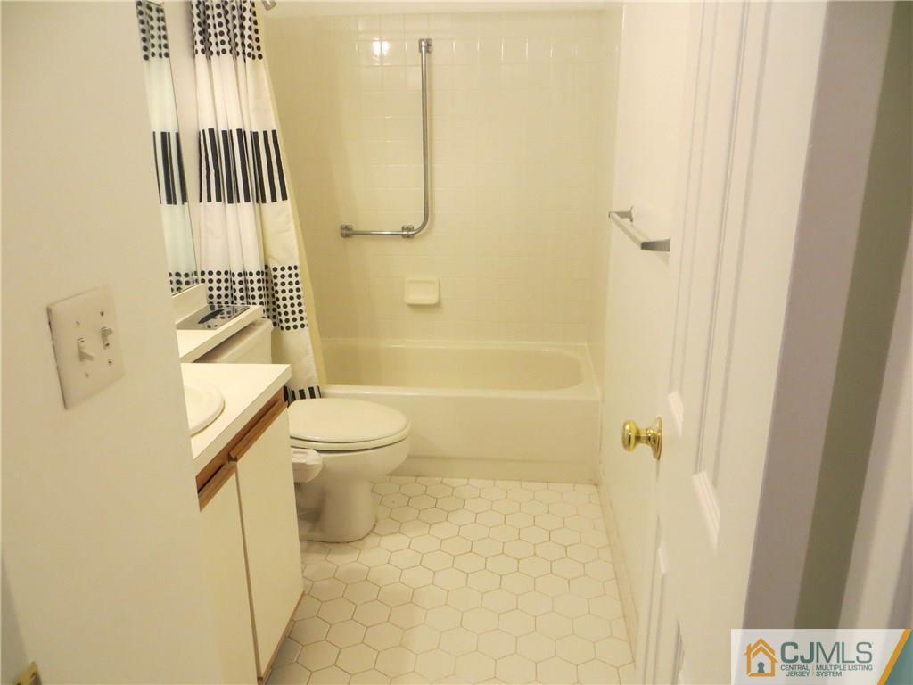 72 Winthrop Road Monroe Township, NJ 08831 - Photo 15 of 17 Gallery Image 15