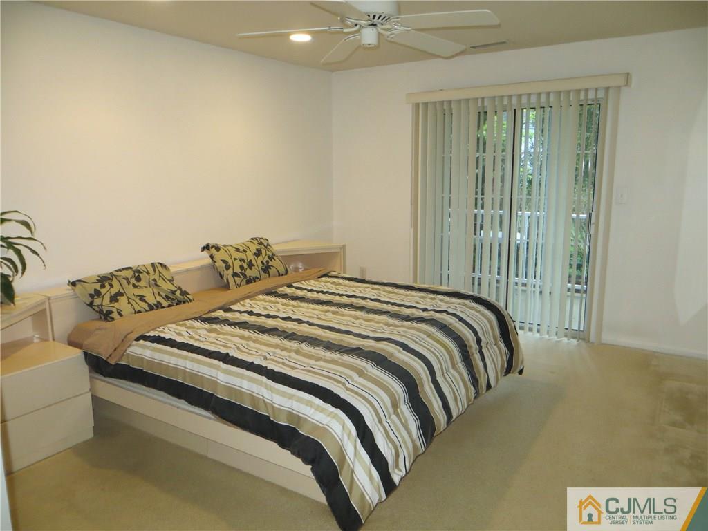72 Winthrop Road Monroe Township, NJ 08831 - Photo 3 of 17 Gallery Image 3