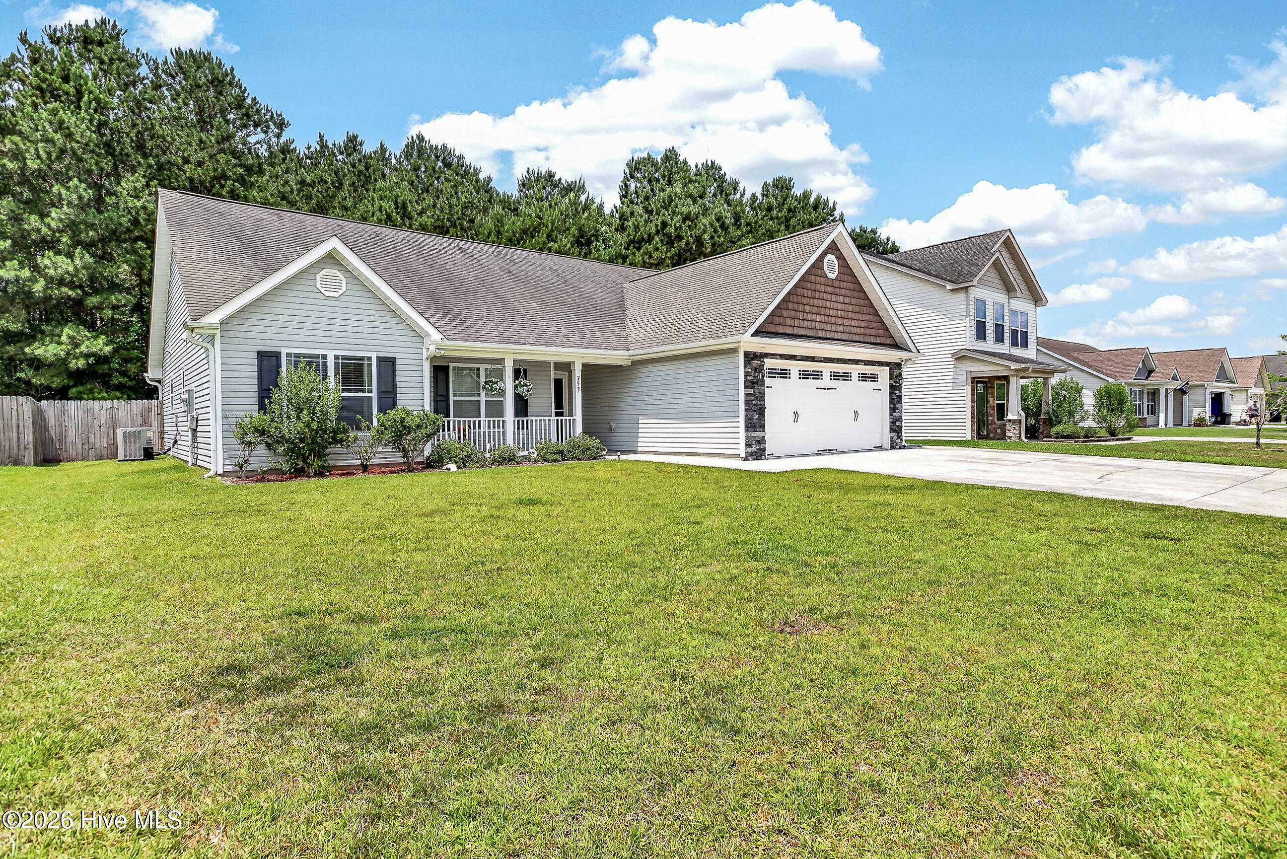 253 Merin Height Road Jacksonville, NC 28546 - Photo 2 of 36