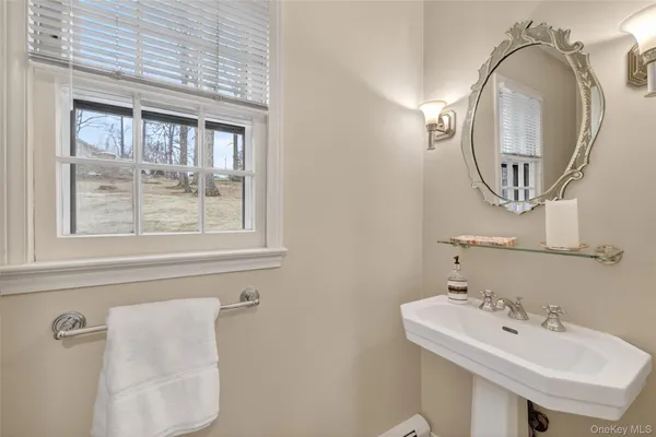 $899,900 | 541 Giordano Drive, Yorktown Heights, NY 10598