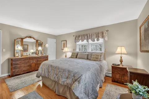 $899,900 | 541 Giordano Drive, Yorktown Heights, NY 10598