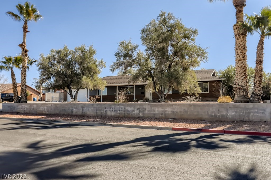 141 West Rochell Drive Henderson, NV 89015 - Photo 4 of 28 Gallery Image 4