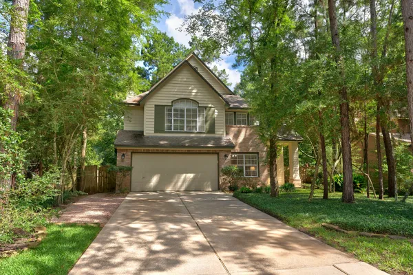 $597,500 | 74 East Greywing Circle, The Woodlands, TX 77382